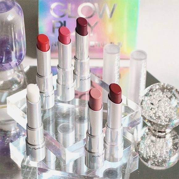 NWT MAC "THAT TICKLES" 'Glowplay Lip Balm' 🎉 BEST CHOSEN AS HOST PICK 🎉 - Picture 13 of 15